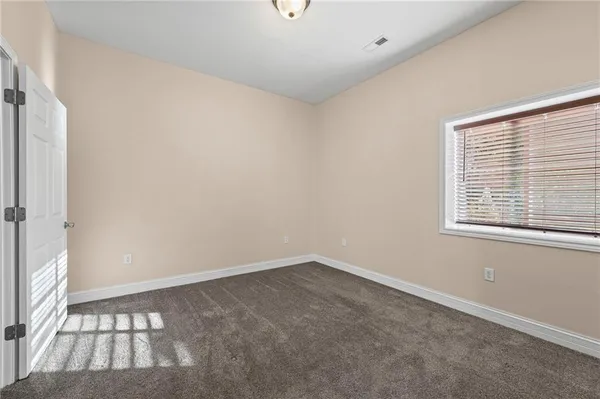 $2,100 | 2301 Charles Street, St. Joseph, MO 64501