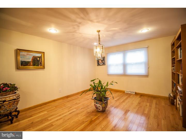 3 Holden Road Cherry Hill, NJ 08034 - Photo 5 of 23