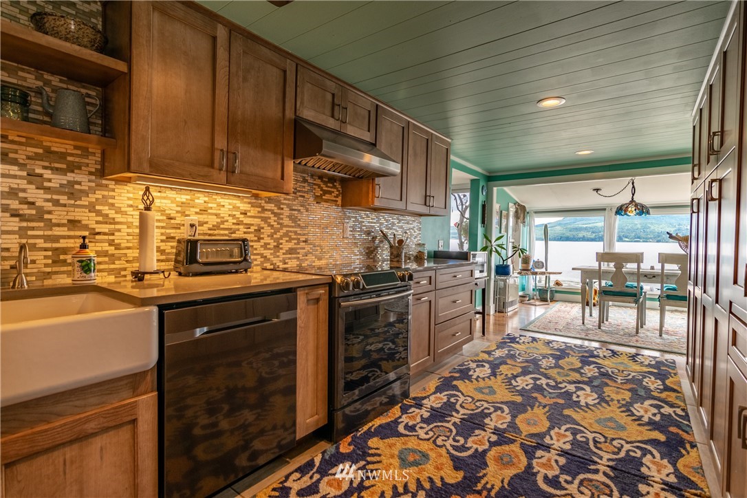 1220 Beckett Point Road Port Townsend, WA 98368 - Photo 16 of 40 Gallery Image 16