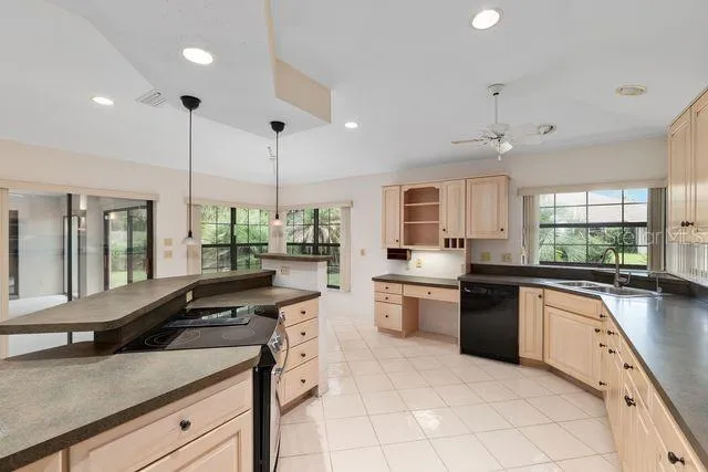 $370,000 | 5365 Southwest 86th Place, Ocala, FL 34476