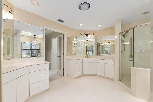 $370,000 | 5365 Southwest 86th Place, Ocala, FL 34476