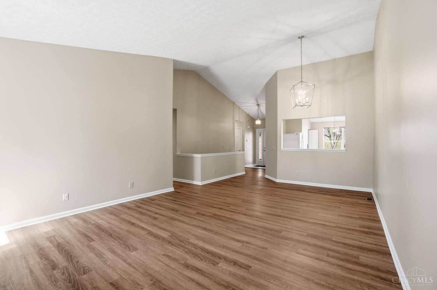 1013 Raintree Lane Maineville, OH 45039 - Photo 9 of 42