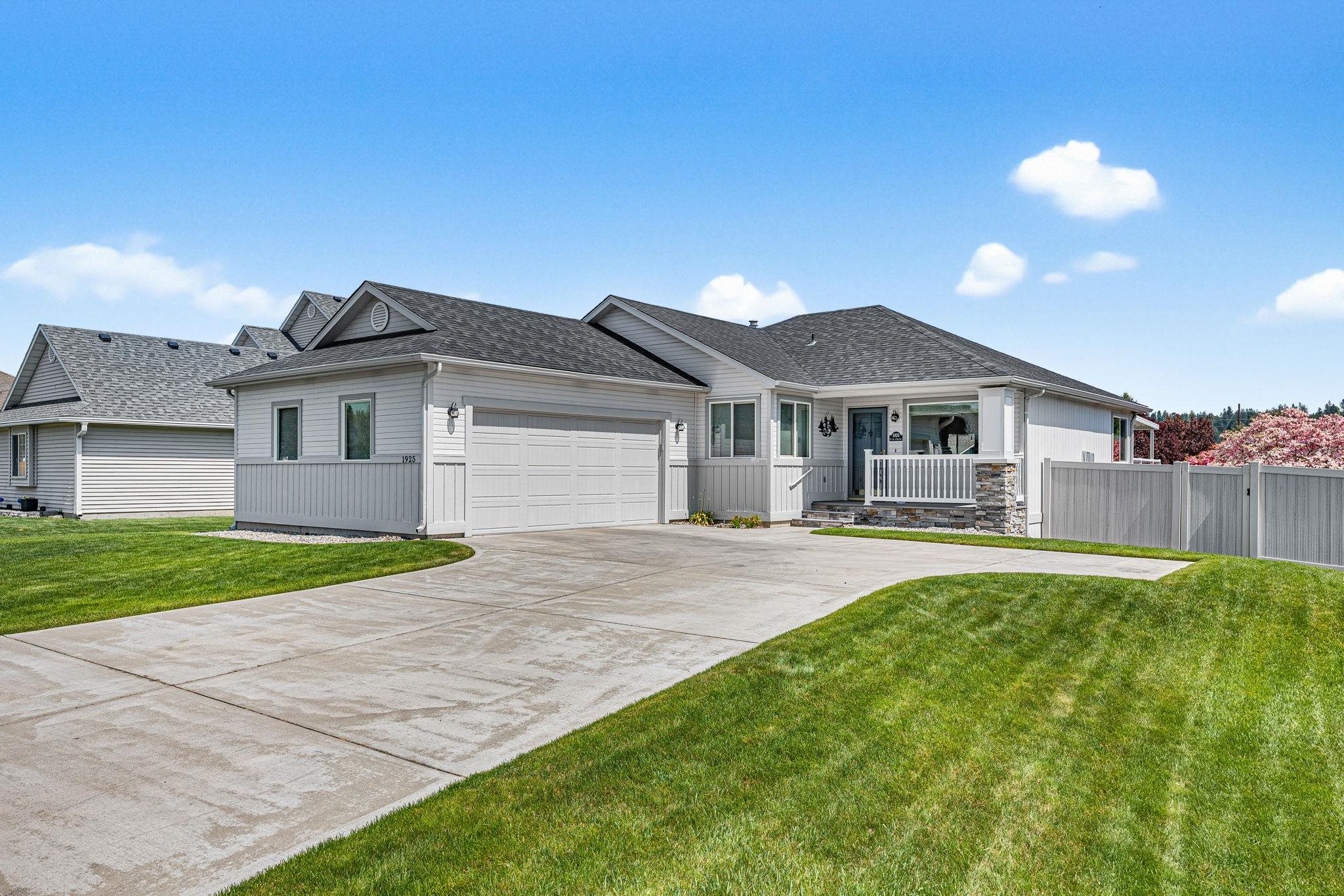 1925 South St Charles Road Spokane Valley, WA 99037 - Photo 1 of 37