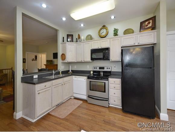 73 Rita Lane Canton, NC 28716 - Photo 7 of 14