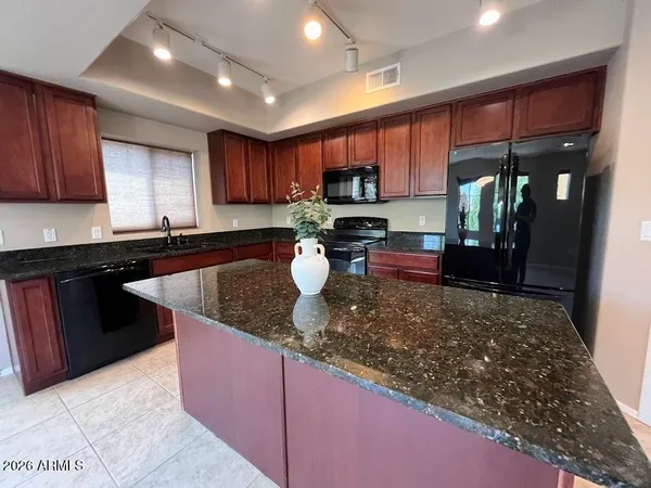 $2,050 | 2150 West Alameda, Unit 1312, Phoenix, AZ 85085