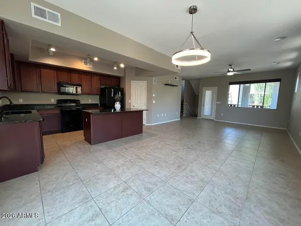 $2,050 | 2150 West Alameda, Unit 1312, Phoenix, AZ 85085