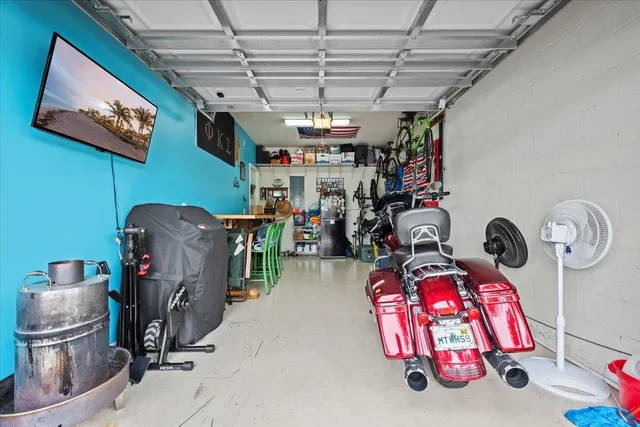 $595,000 | 1108 South Community Drive, Jupiter, FL 33458