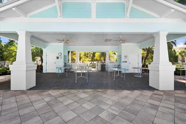 $595,000 | 1108 South Community Drive, Jupiter, FL 33458