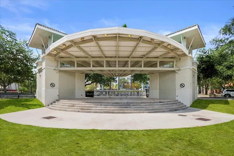 $600,000 | 1108 South Community Drive, Jupiter, FL 33458