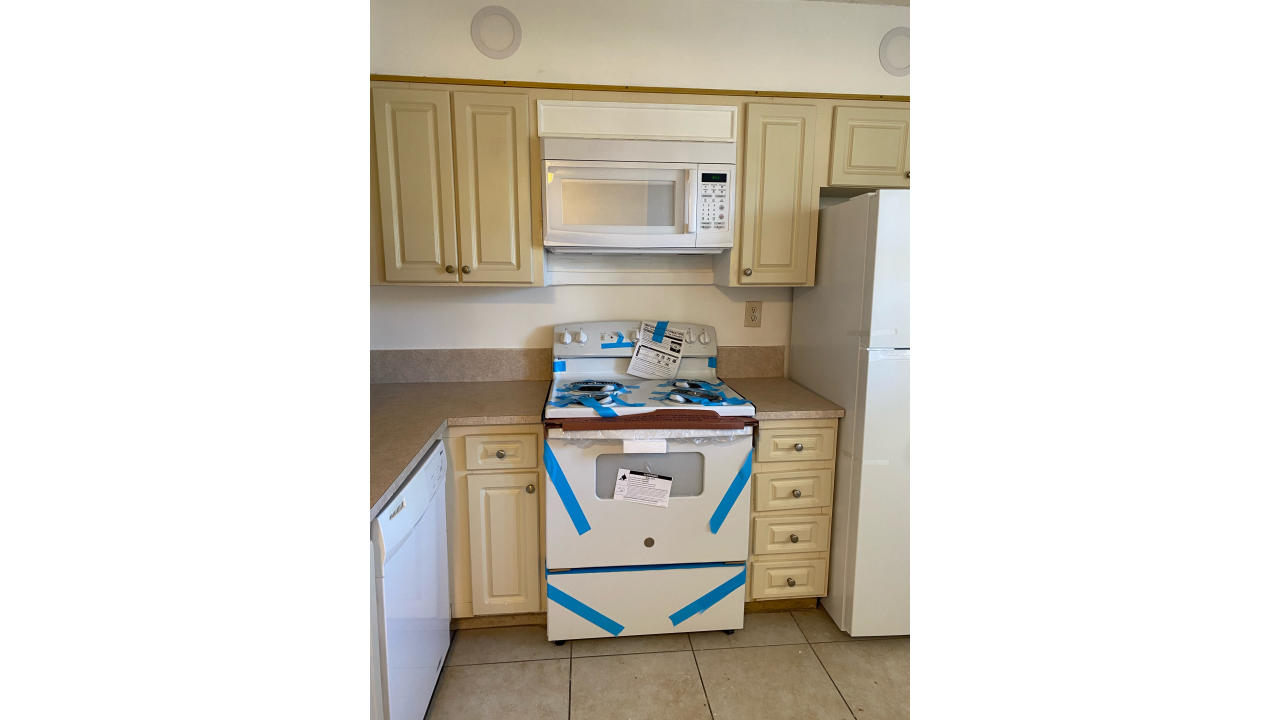 3410 Foxcroft Road, Unit 206 Miramar, FL 33025 - Photo 5 of 25 5