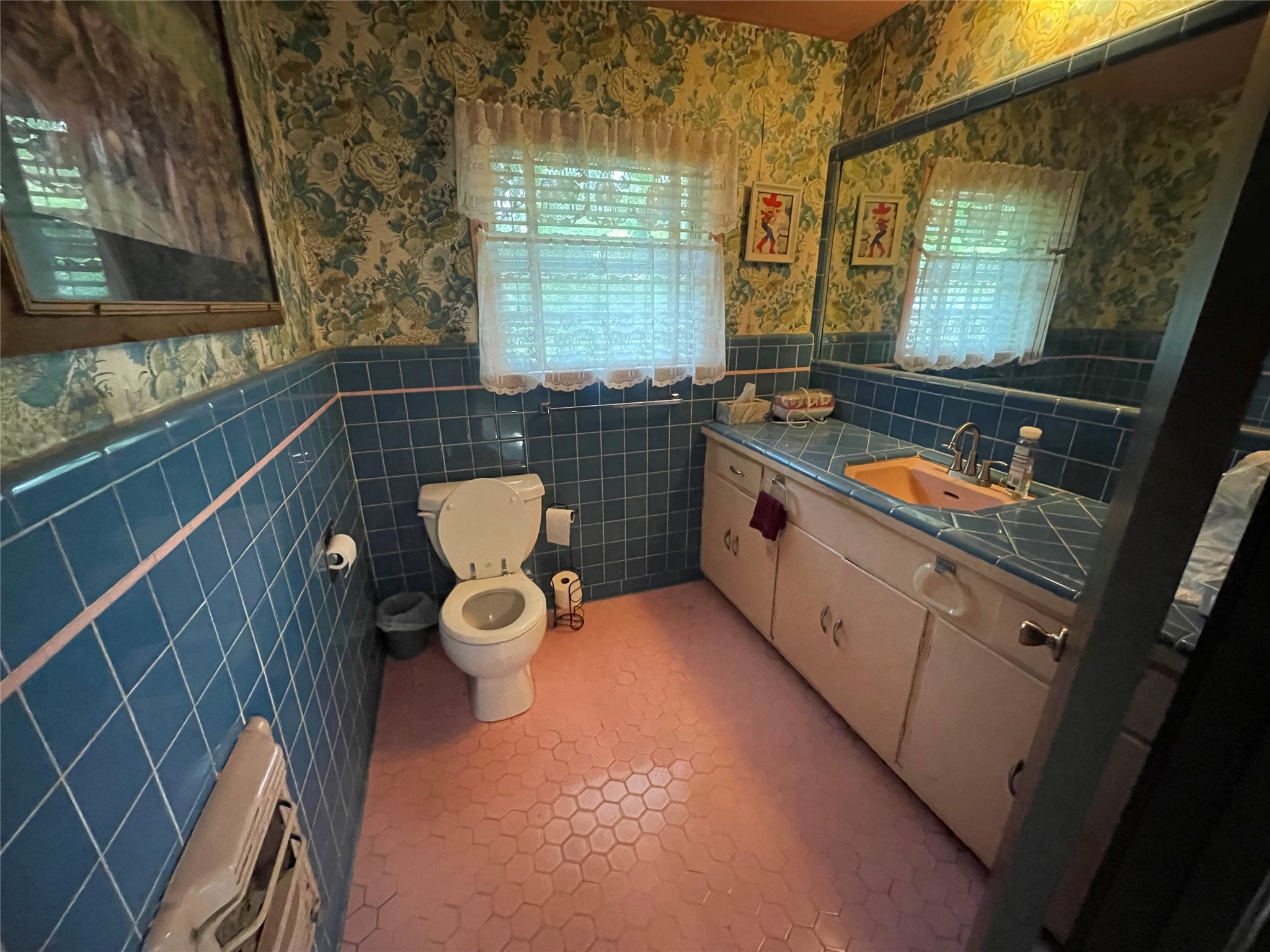 6700 Howe Street Groves, TX 77619 - Photo 5 of 18