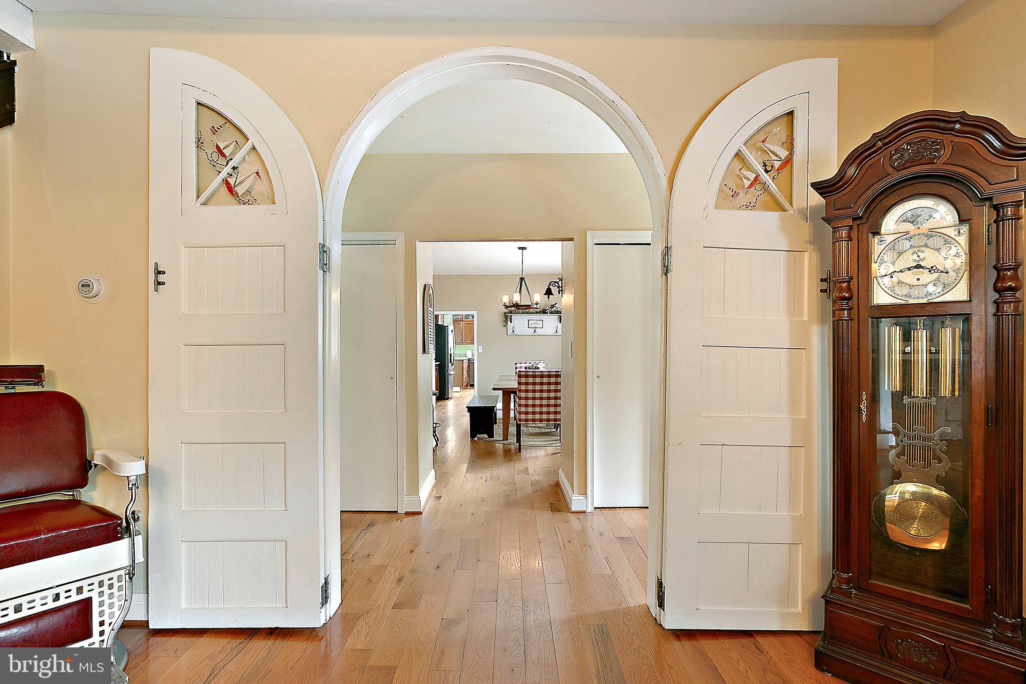 7237 Gunpowder Road Middle River, MD 21220 - Photo 8 of 35 Beautiful custom arched doorway