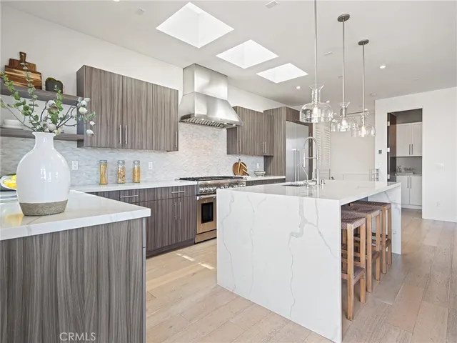 $3,995,000 | 320 35th Street, Manhattan Beach, CA 90266