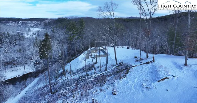 $1,575,000 | 56 Autumn Leaf Way, Crumpler, NC 28617