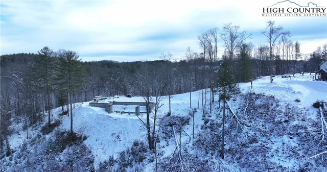 $1,575,000 | 56 Autumn Leaf Way, Crumpler, NC 28617