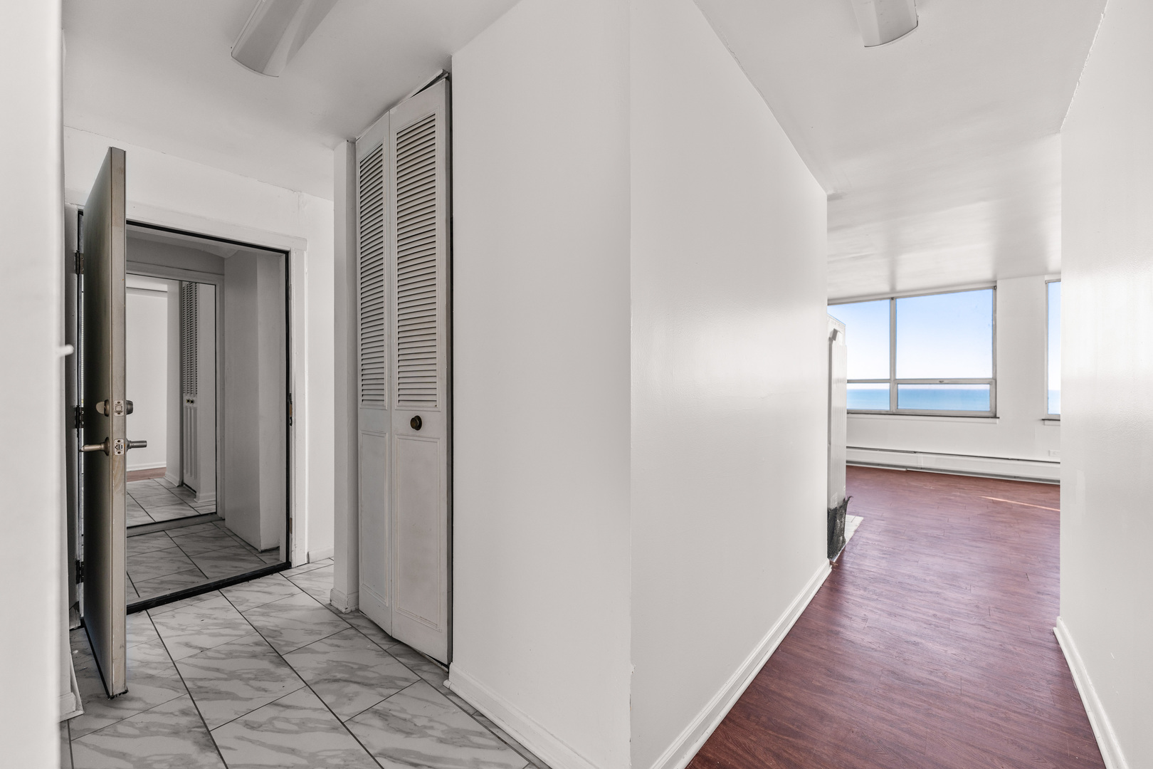 6171 North Sheridan Road, Unit 23112312 Chicago, IL 60660 - Photo 14 of 48