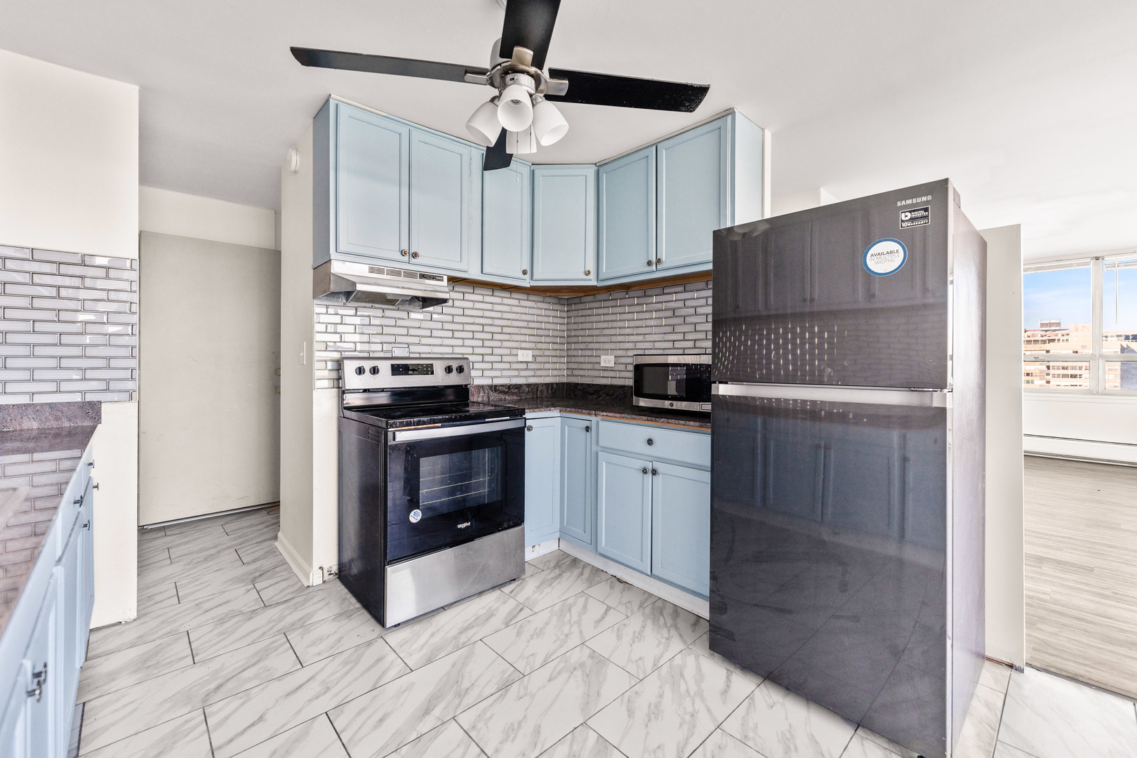 6171 North Sheridan Road, Unit 23112312 Chicago, IL 60660 - Photo 22 of 48