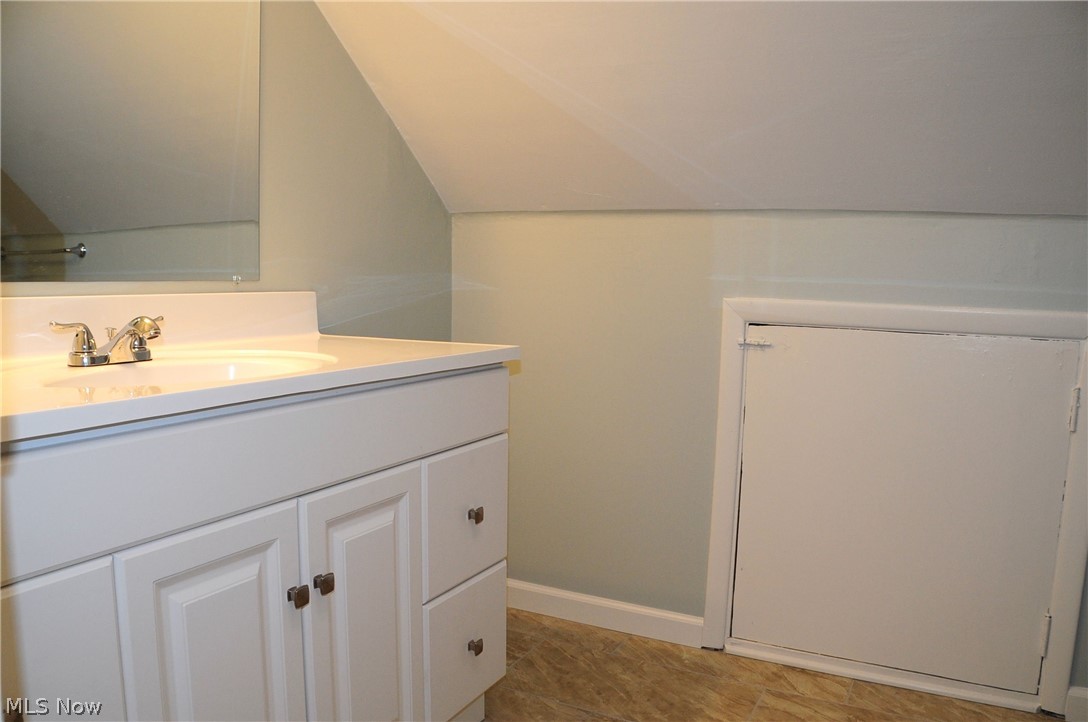 4069 Bluestone Road Cleveland Heights, OH 44121 - Photo 25 of 33