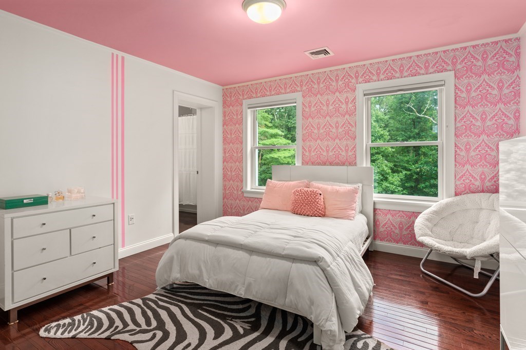 25 Westcliff Road Weston, MA 02493 - Photo 14 of 19 a bedroom with a bed and a window