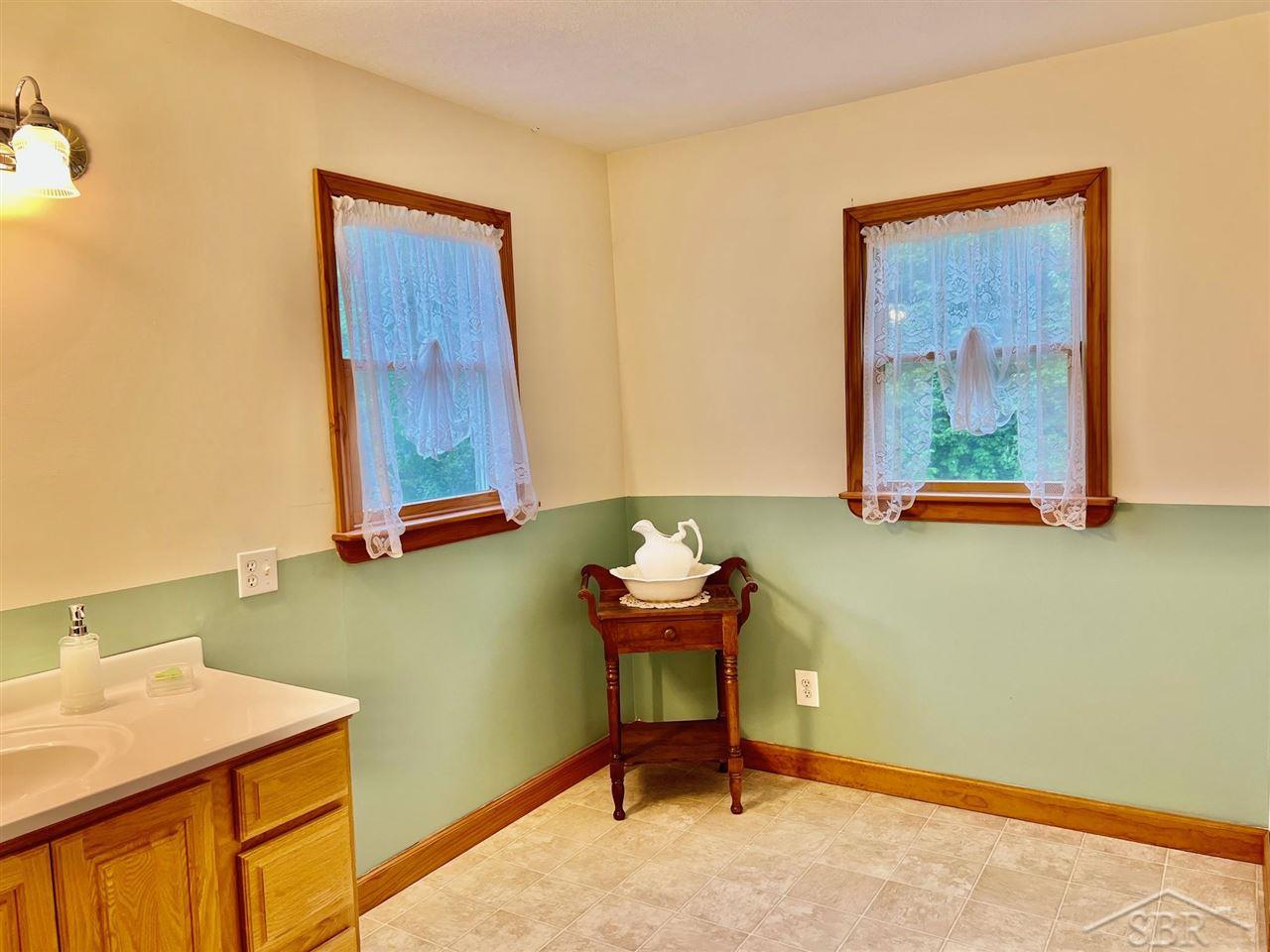 11645 East Parks Road Wheeler, MI 48662 - Photo 31 of 45 50075213-30.JPG