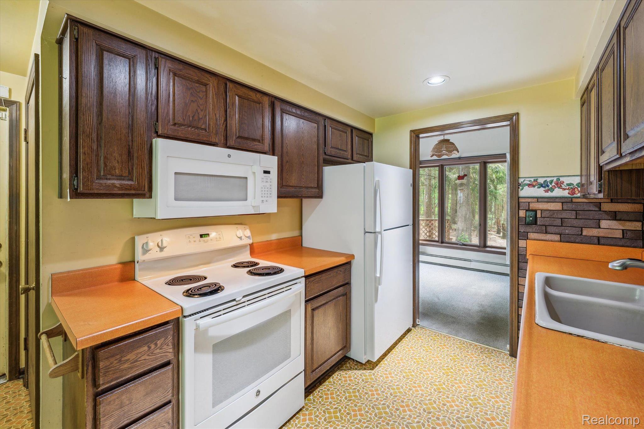 1877 Pierce Road Chelsea, MI 48118 - Photo 16 of 50 Gallery Image 16