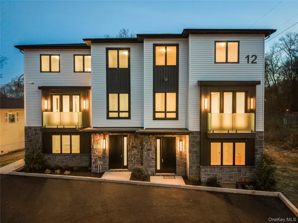 $1,499,000 | 12 Sherman Drive, Unit 202, Spring Valley, NY 10977