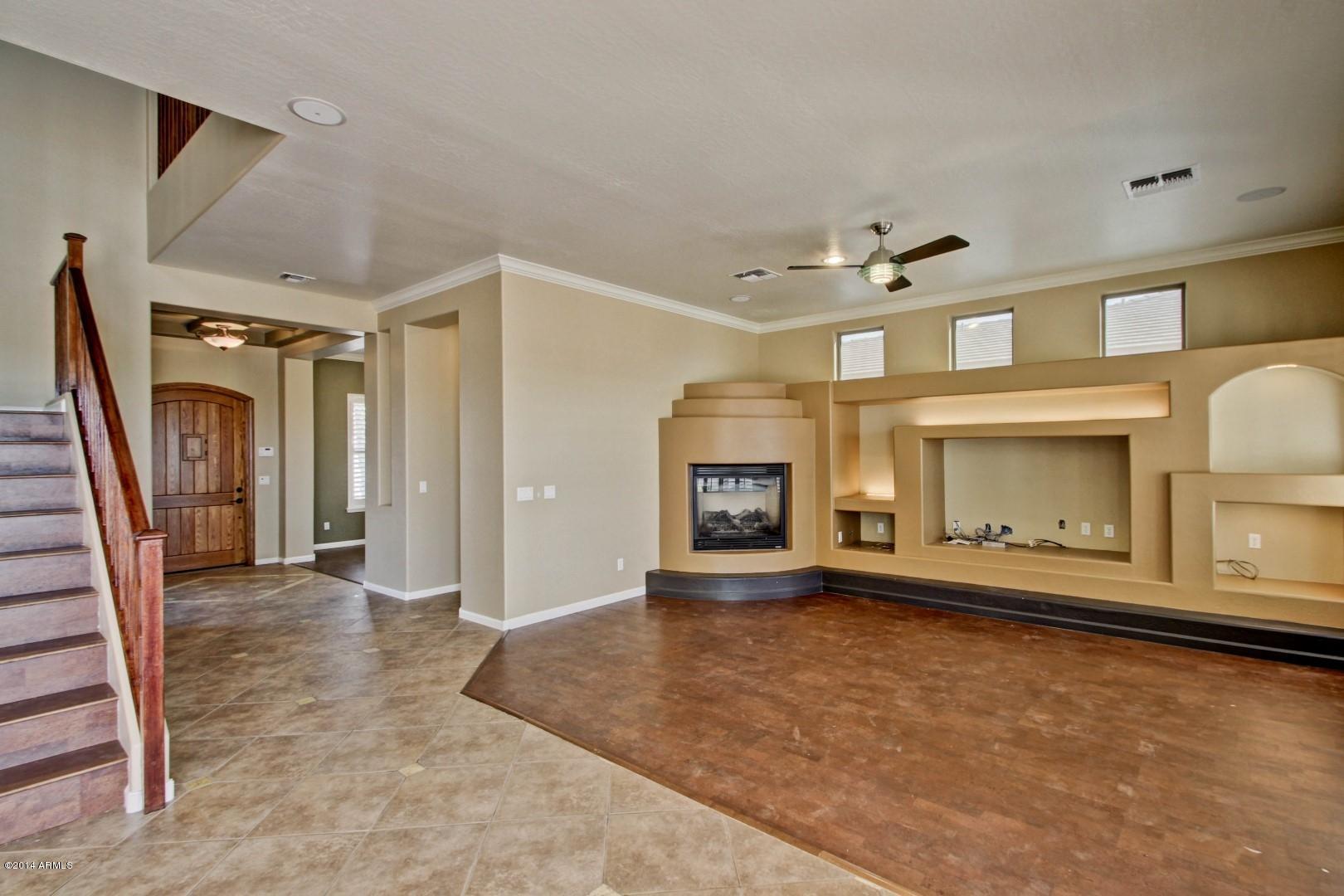 311 East Frances Lane Gilbert, AZ 85295 - Photo 6 of 43 Family Room b