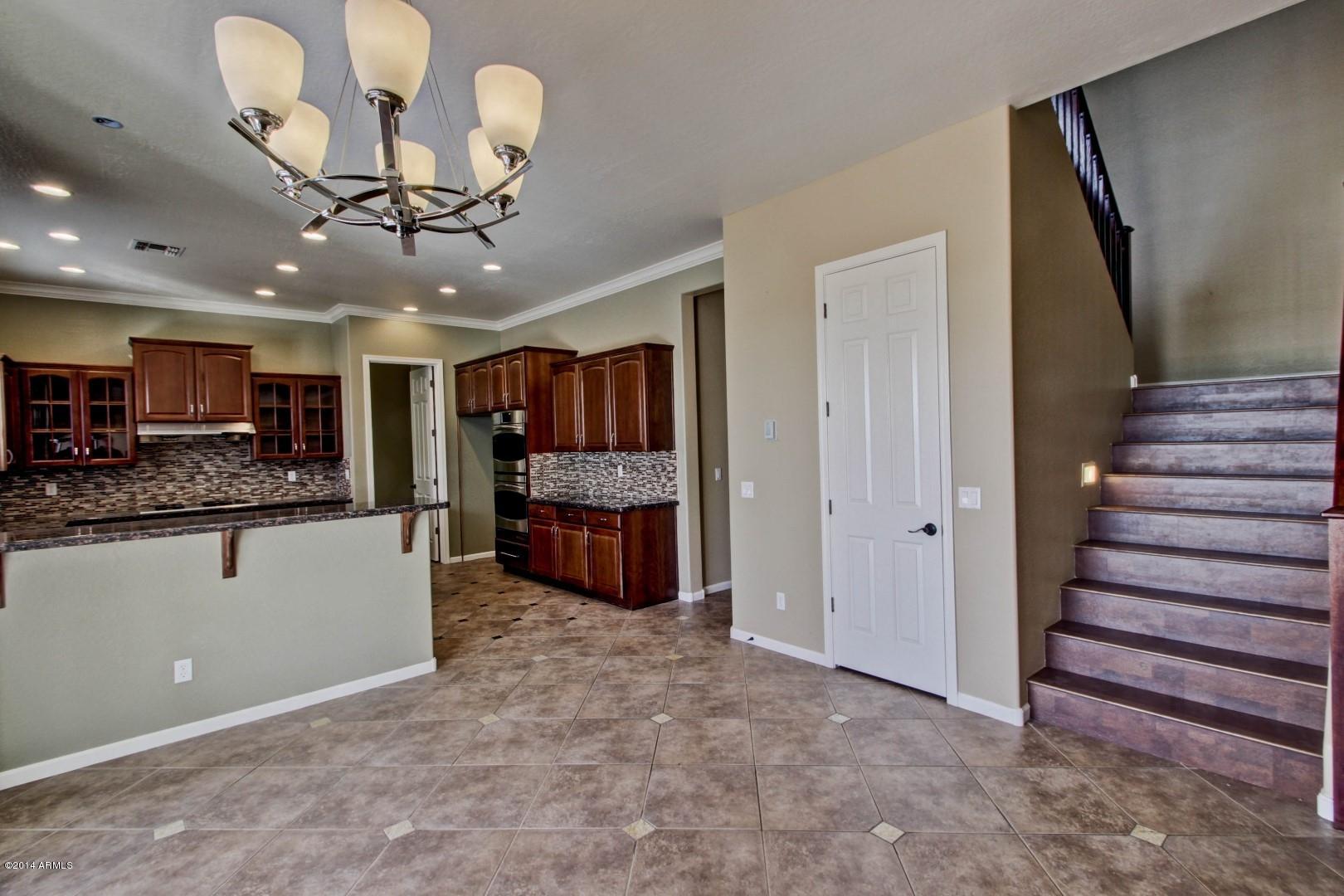 311 East Frances Lane Gilbert, AZ 85295 - Photo 8 of 43 Kitchen a
