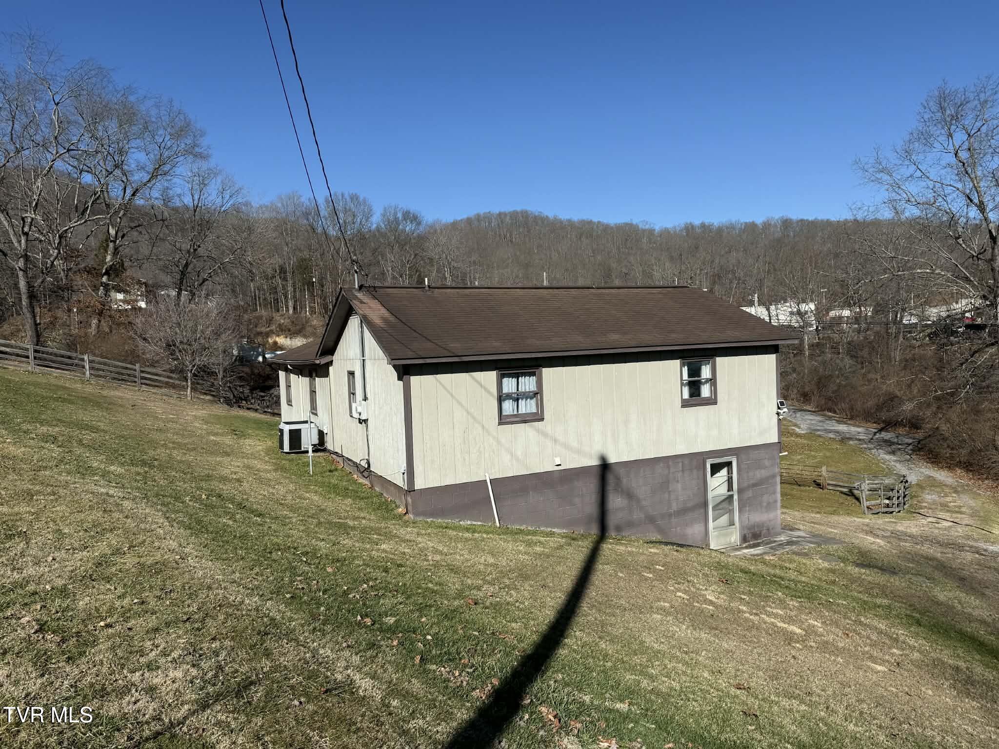 11514 Norton-Coeburn Road Coeburn, VA 24230 - Photo 27 of 30 n5rn56t56