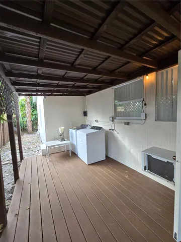 $1,950 | 5712 Hollywood Boulevard, Unit 2, Hollywood, FL 33021