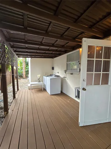 $1,950 | 5712 Hollywood Boulevard, Unit 2, Hollywood, FL 33021