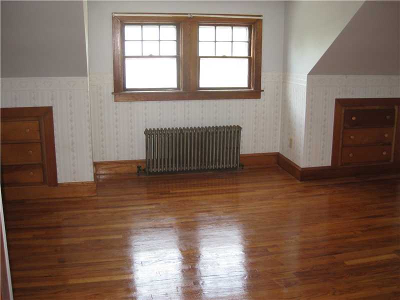 71 Bates Avenue Coventry, RI 02816 - Photo 11 of 22 Bedroom.