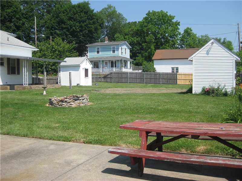 71 Bates Avenue Coventry, RI 02816 - Photo 17 of 22 Yard/Garden.