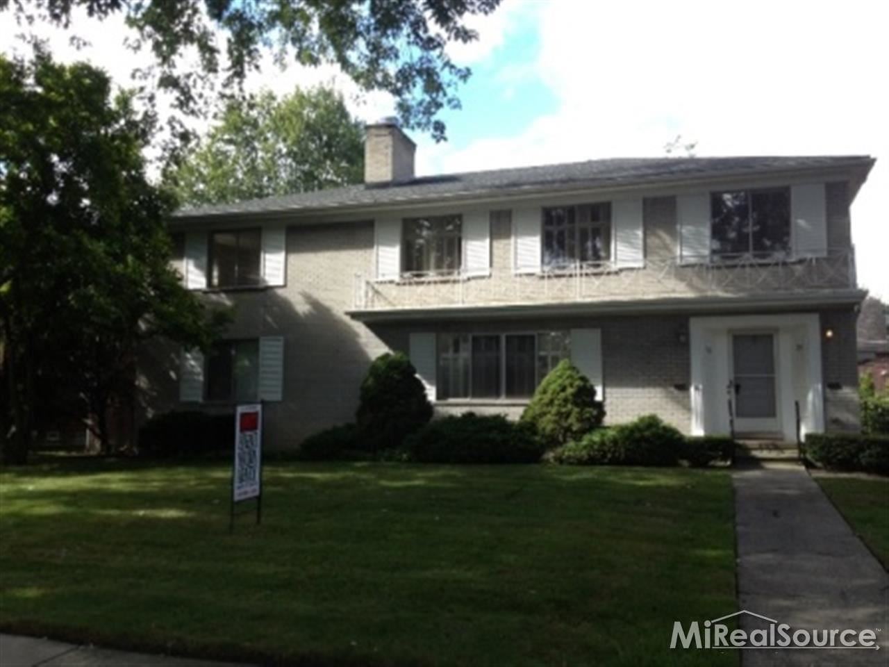 779-781 Harcourt Road Grosse Pointe, MI 48230 - Photo 1 of 7 31218429.JPG