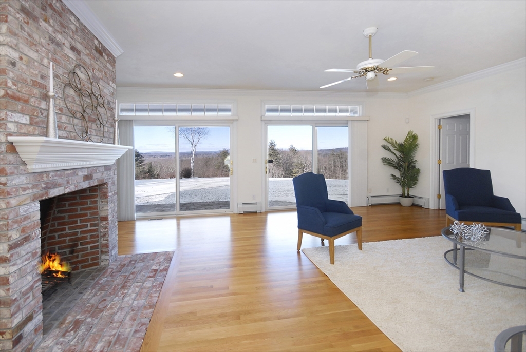 45 Kettle Hole Road Bolton, MA 01740 - Photo 16 of 34