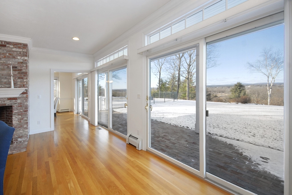 45 Kettle Hole Road Bolton, MA 01740 - Photo 20 of 34