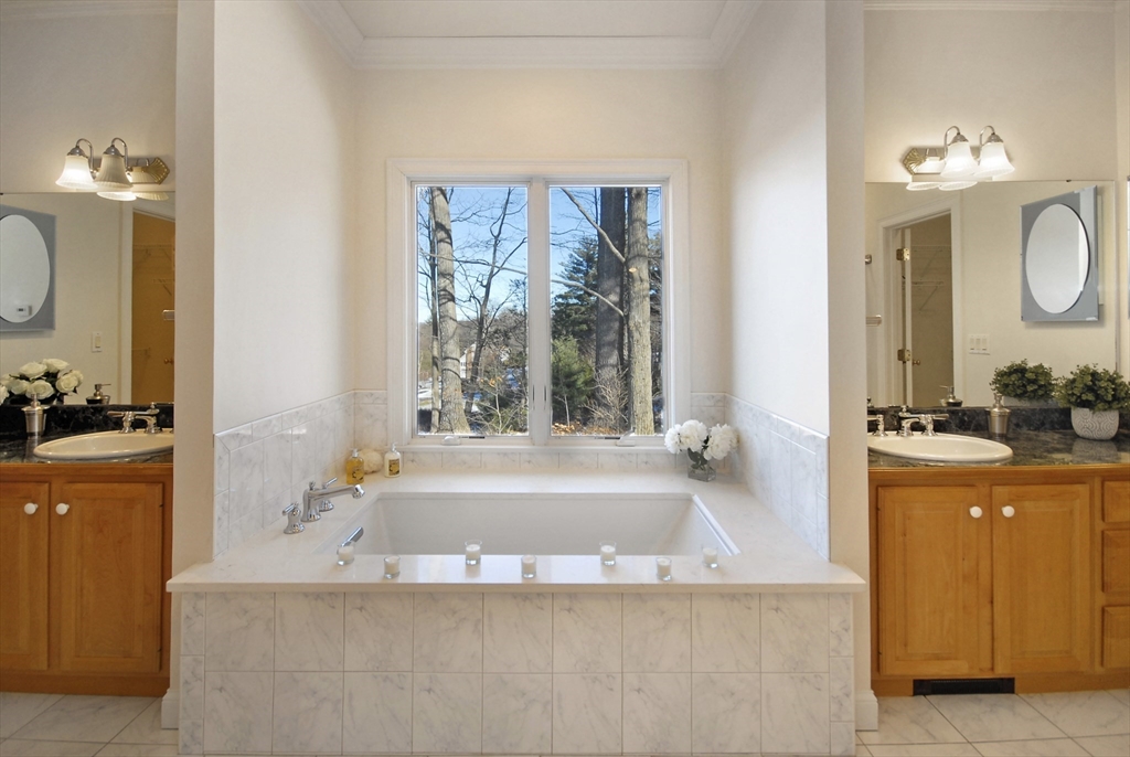 45 Kettle Hole Road Bolton, MA 01740 - Photo 26 of 34