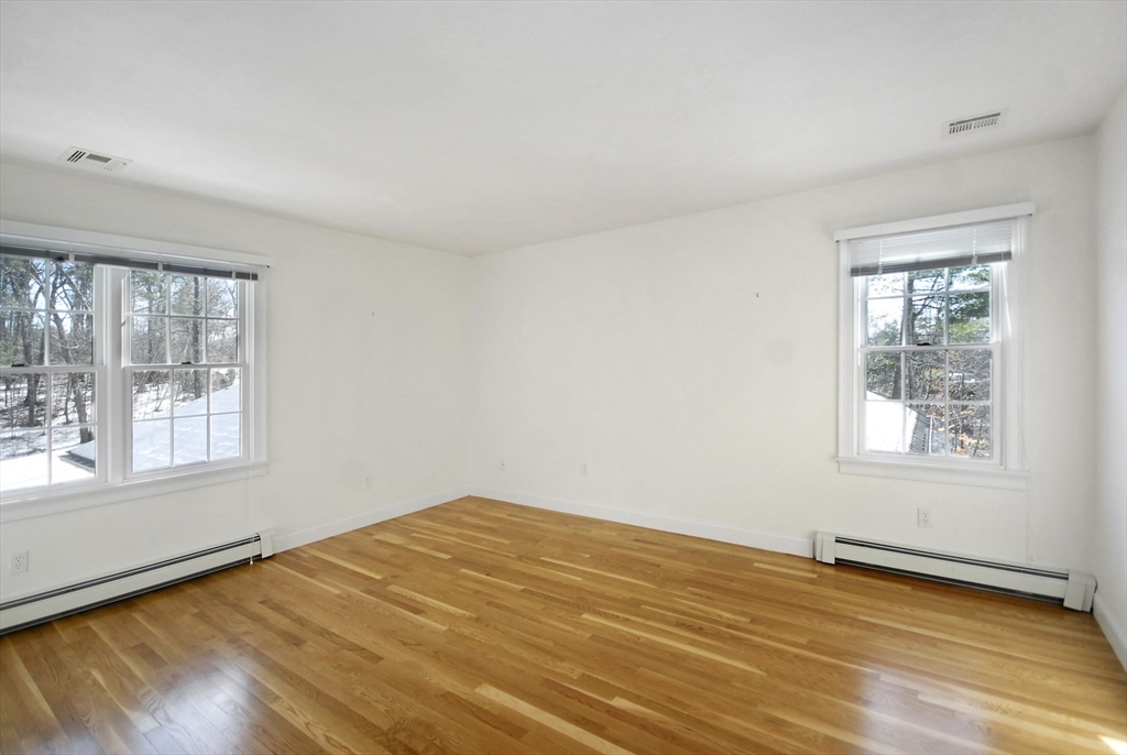 45 Kettle Hole Road Bolton, MA 01740 - Photo 27 of 34