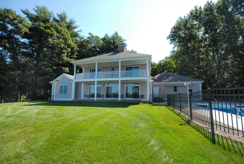 45 Kettle Hole Road Bolton, MA 01740 - Photo 4 of 34