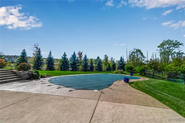 $2,125,000 | 9720 Silver Birch Court, Clarence, NY 14032