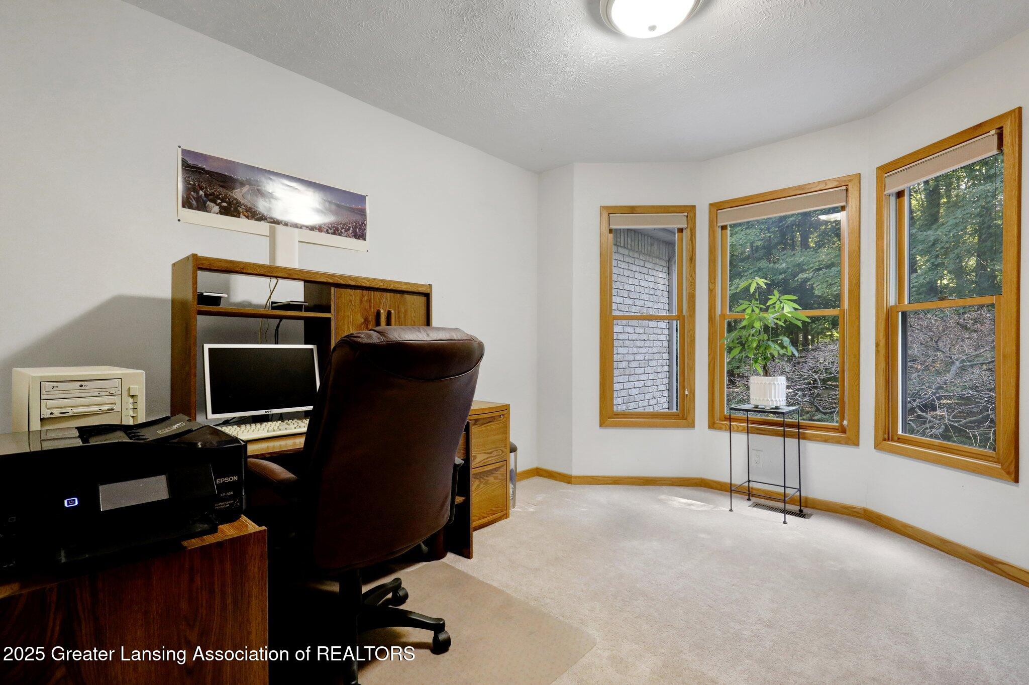 6117 Green Road Haslett, MI 48840 - Photo 8 of 56 Office/Den