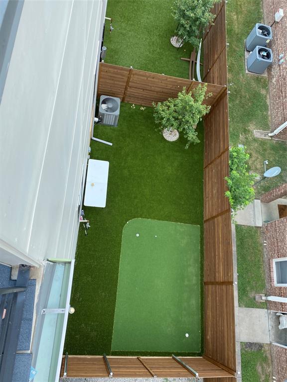 1925 California Drive, Unit 3 Dallas, TX 75204 - Photo 30 of 33 an aerial view of a house