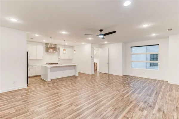 $3,600 | 1925 California Drive, Unit 3, Dallas, TX 75204