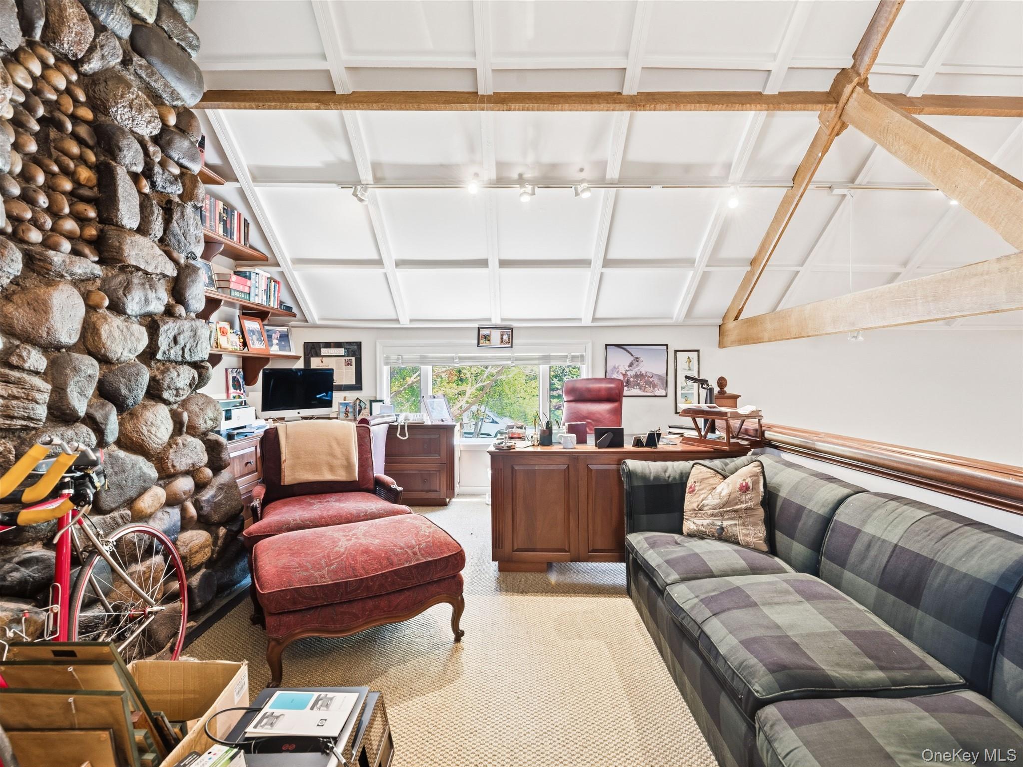 2 Aspen Place Great Neck, NY 11021 - Photo 29 of 48 Loft Office