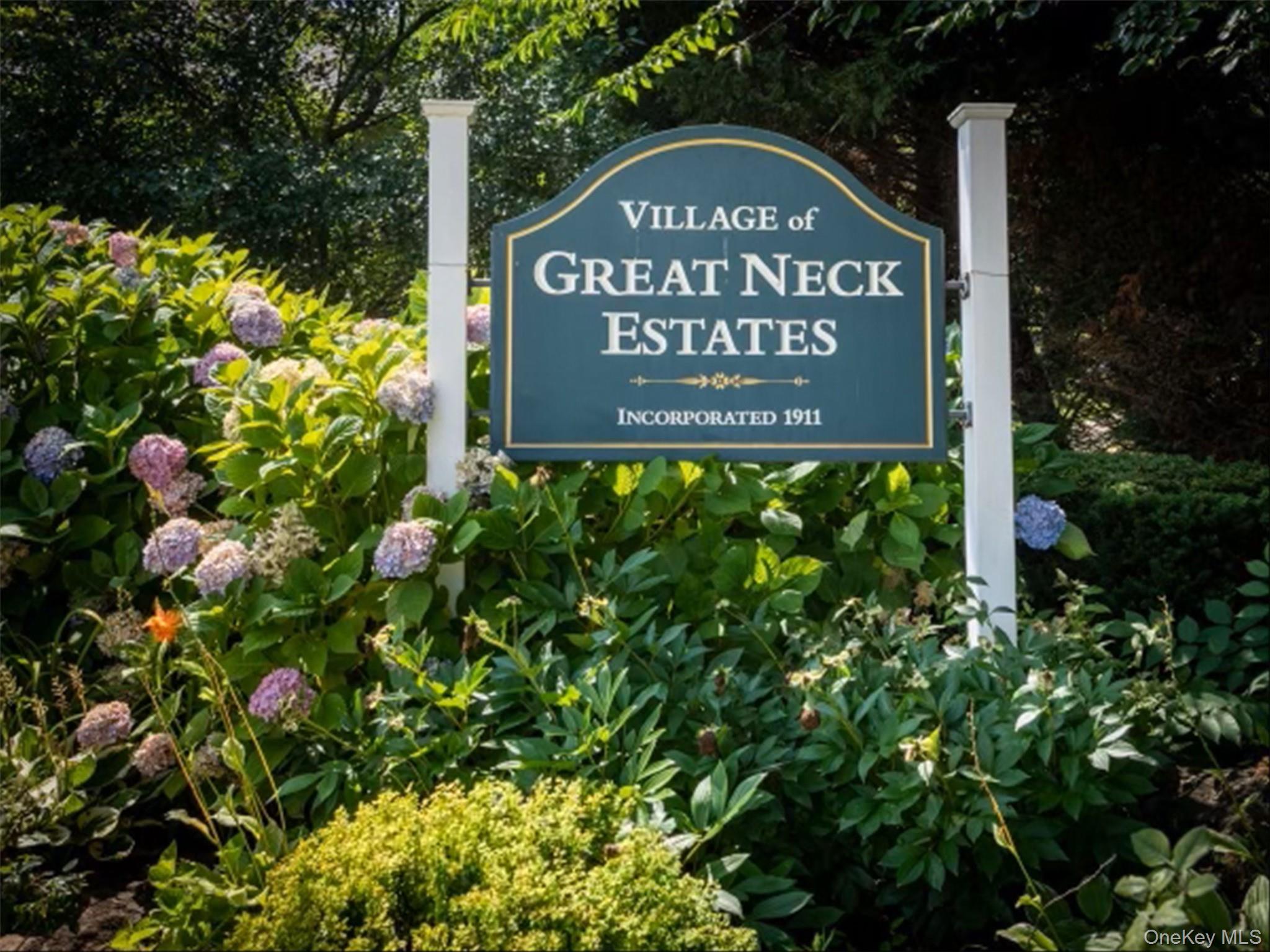 2 Aspen Place Great Neck, NY 11021 - Photo 43 of 48