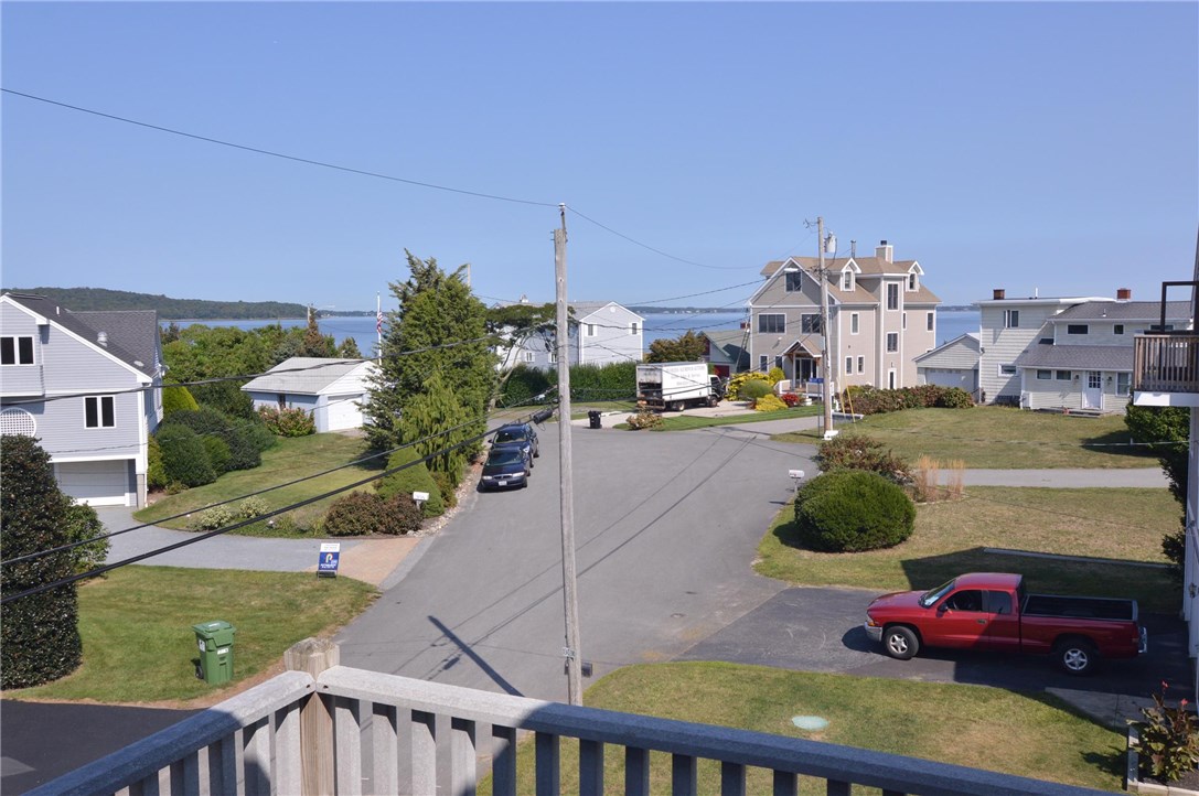 1337 Anthony Road Portsmouth, RI 02871 - Photo 15 of 17