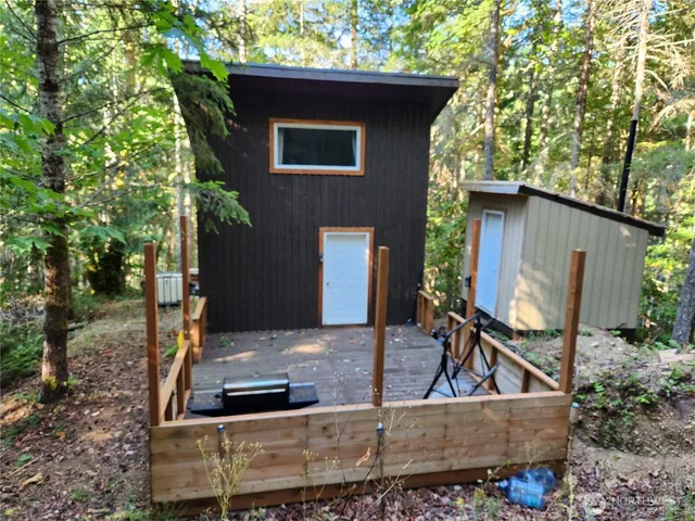 a view of house with a outdoor space