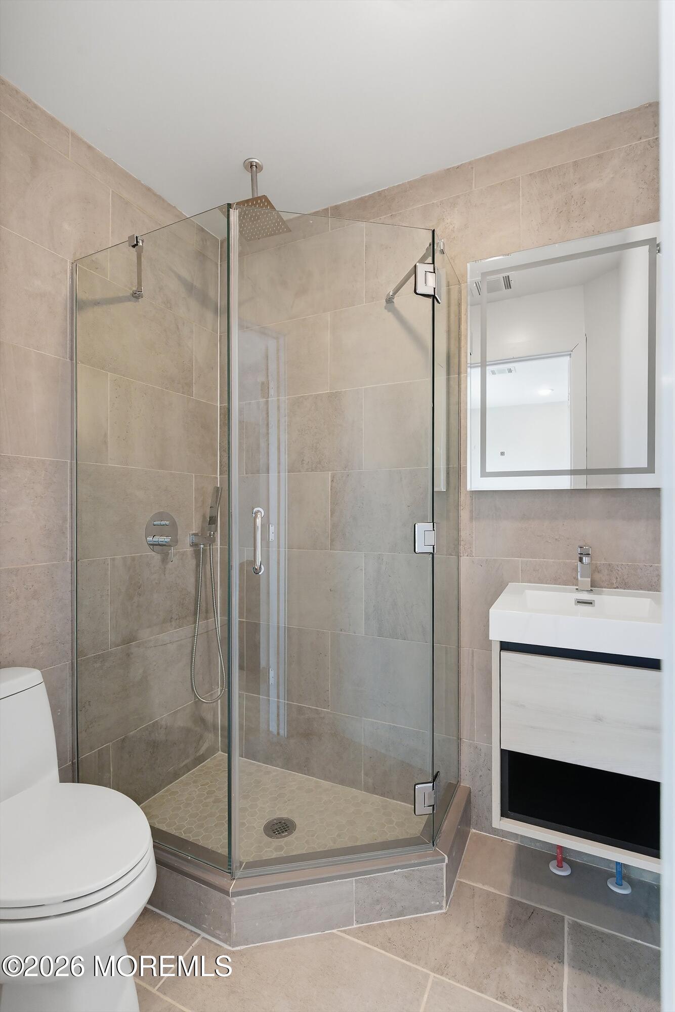 28 2nd Street Highlands, NJ 07732 - Photo 30 of 56 33-Bath 3D