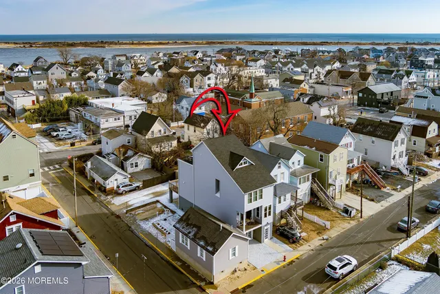 $950,000 | 28 2nd Street, Highlands, NJ 07732