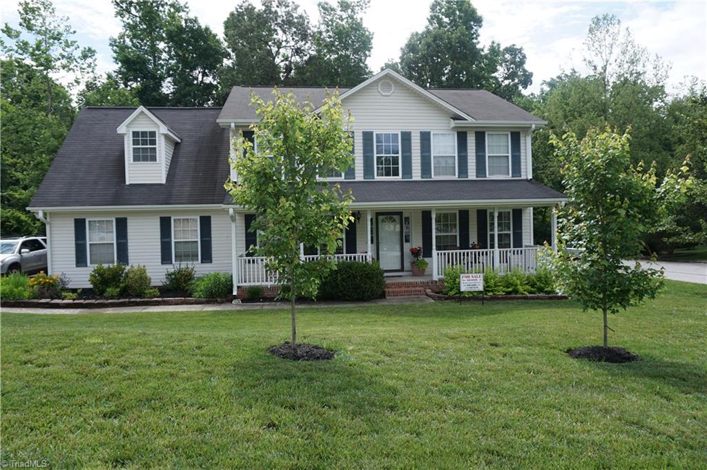 331 Ridgeland Drive High Point, NC 27262 - Photo 1 of 17 Gallery Image 1